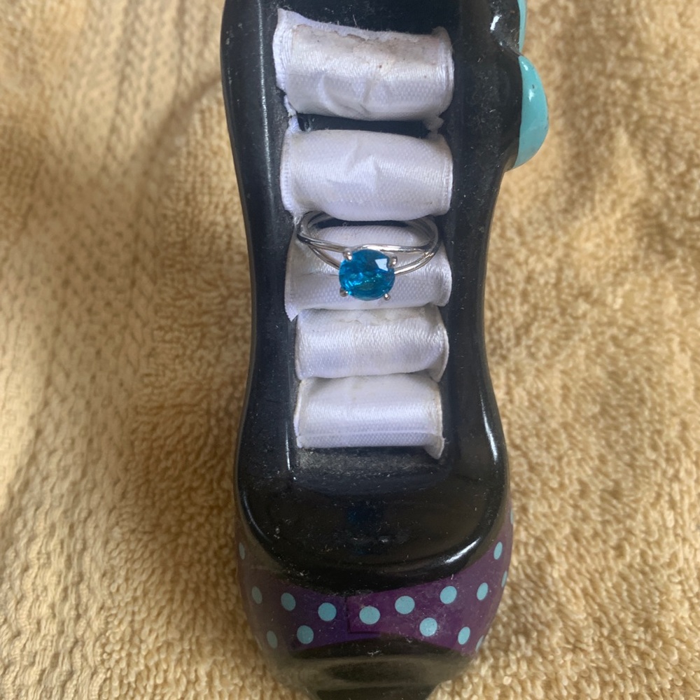 Fashion ring